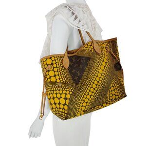 Louis Vuitton Yayoi Kusama Waves Neverfull MM - LE Designer Handbag - Pre-loved